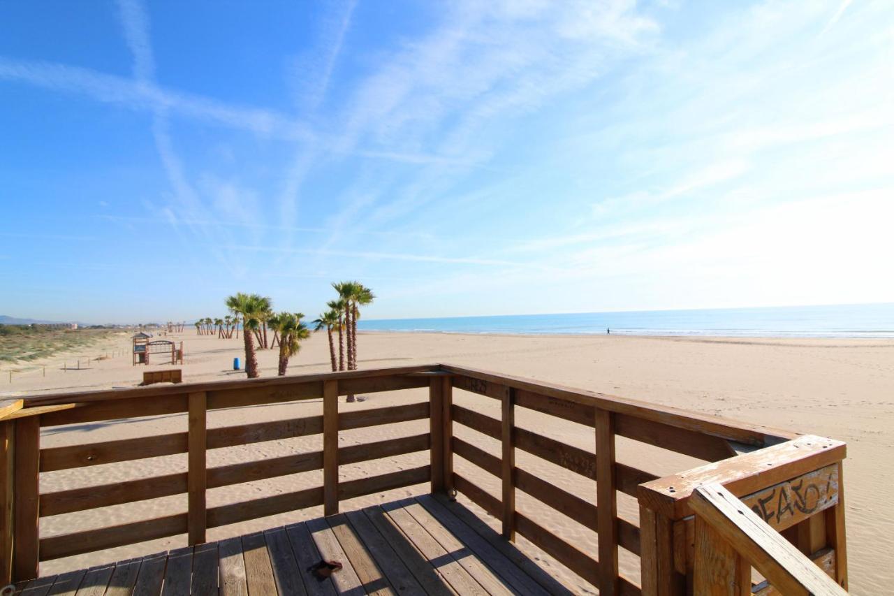 Global Properties, Apartamento En La Playa De كانيت ذي بيرينغير المظهر الخارجي الصورة