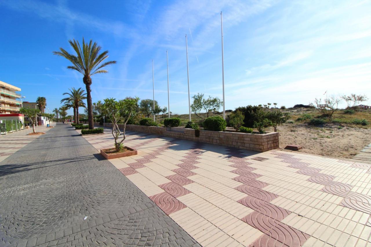 Global Properties, Apartamento En La Playa De كانيت ذي بيرينغير المظهر الخارجي الصورة